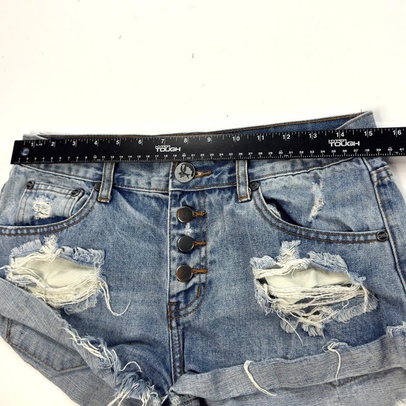 One Teaspoon Bandits Denim Shorts Womens Size 27 Distressed Cutoff Twisted Hem - Picture 6 of 8